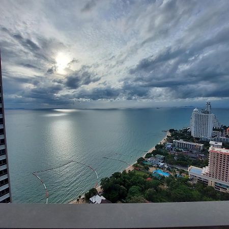 Sea View Apartment In Pattaya Buitenkant foto
