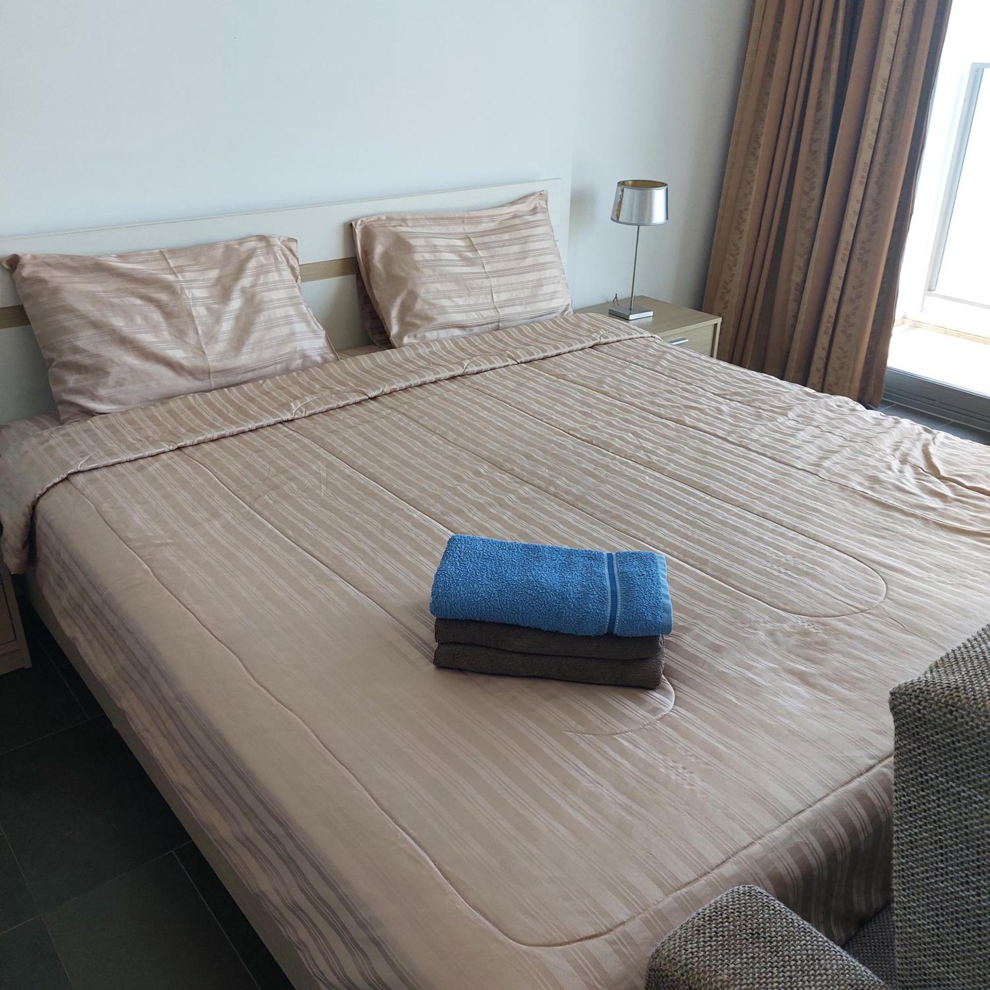 Sea View Apartment In Pattaya Buitenkant foto