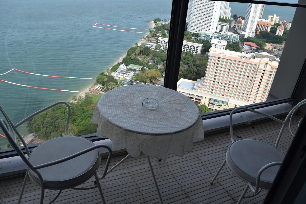Sea View Apartment In Pattaya Buitenkant foto