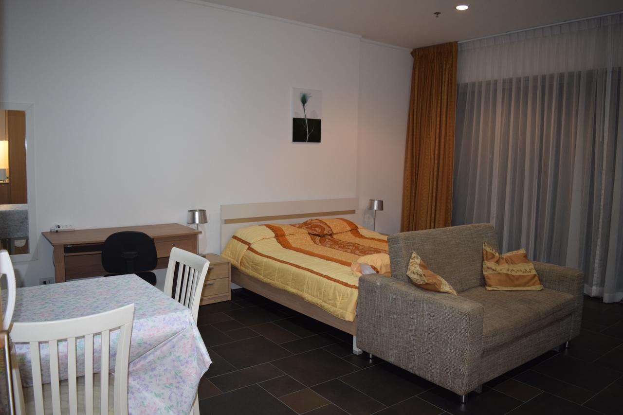 Sea View Apartment In Pattaya Buitenkant foto